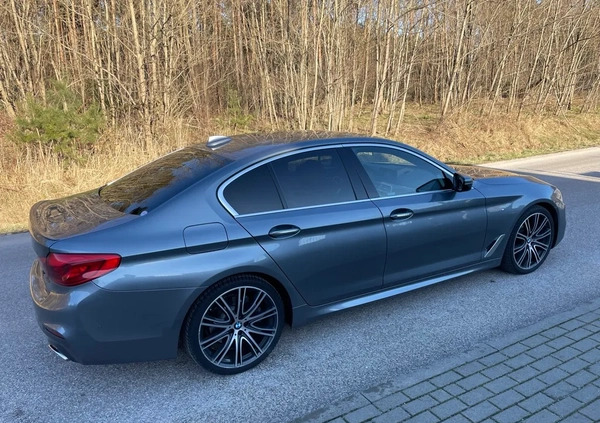 BMW Seria 5 cena 149900 przebieg: 119000, rok produkcji 2017 z Kielce małe 667